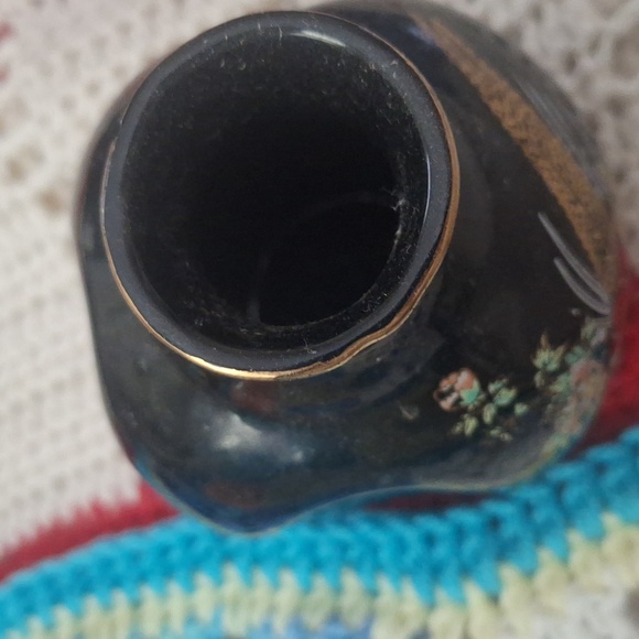 Vintage-Black golden base 5" tall by 4width - Picture 2 of 4